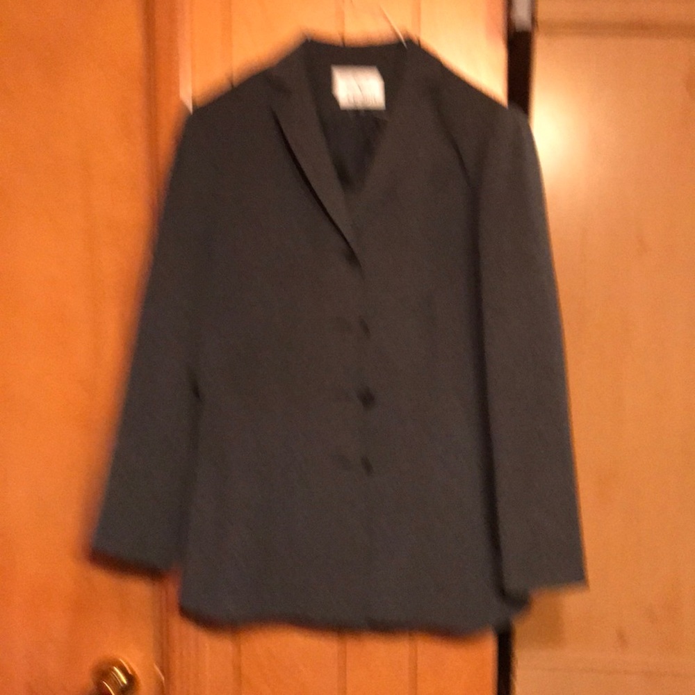 leSuit